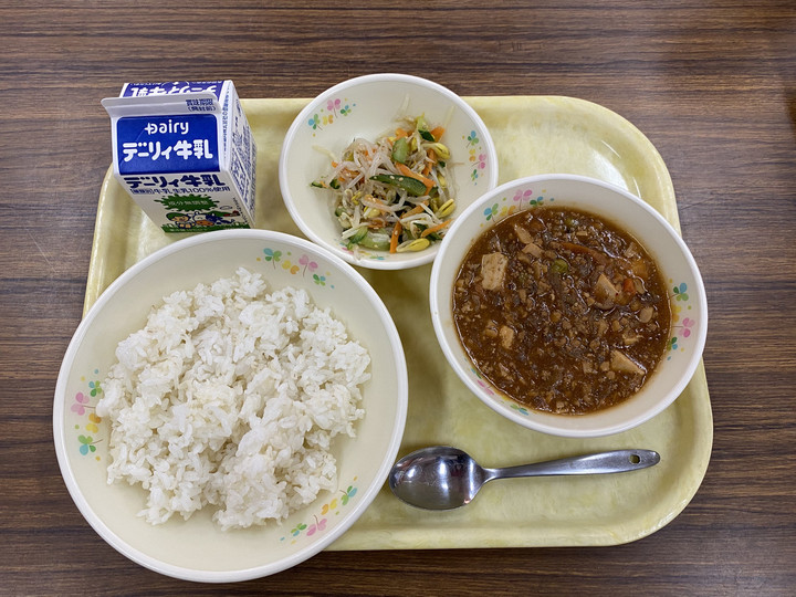 Bde329d902f64619bb81449786c38640