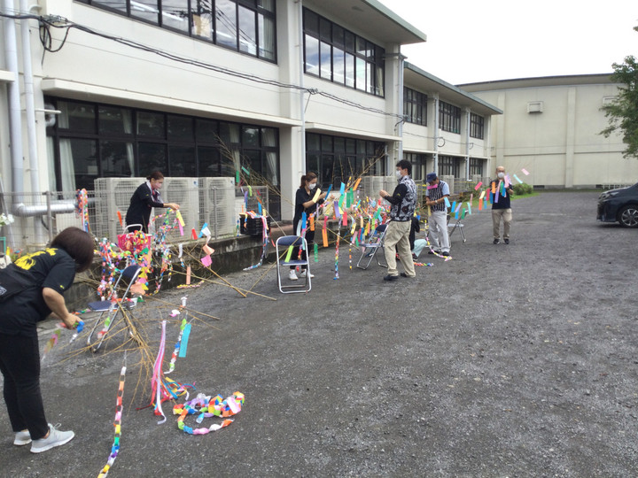 E8351b4d239a435290e0ad3c54e3f410