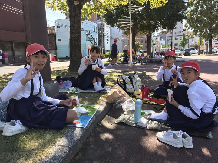 Ef9ce2bf710c4422a9296f149d34beb5