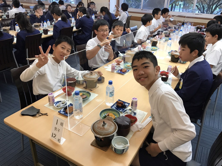 438720c4eed7473aaff0a56d522fbb7f