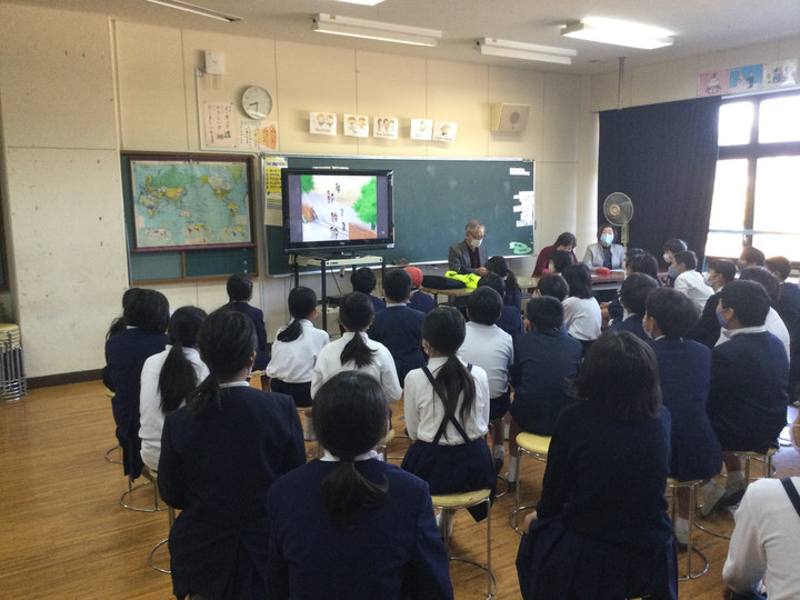 E26f3c65518a4125974b6628a76e7e64