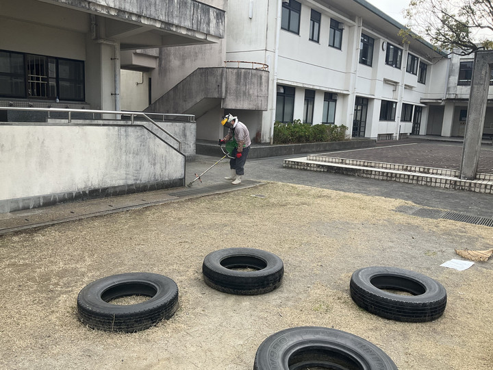 Ba6a3e4420a44d4c823bf572647db83a