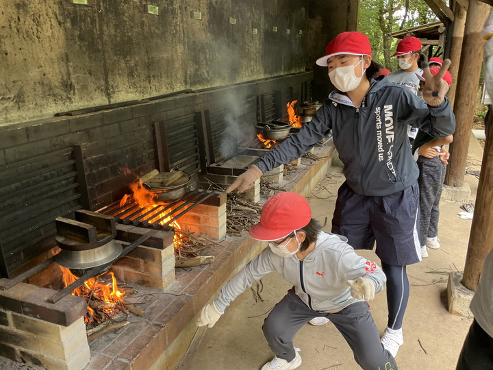 40fe8baeda384c2a86d3af00efeb9449