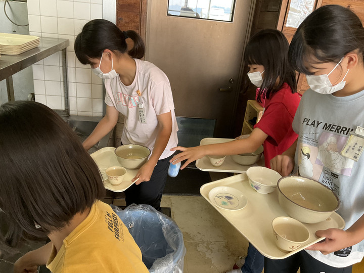 868eb809611a4a1e93a270ebf1be30a6