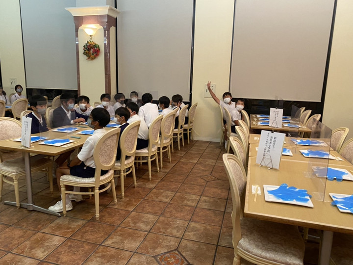 04696a6aed3d4a5fad06be5f10af1bfe