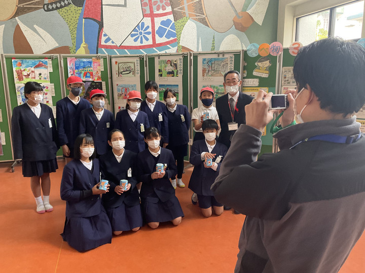 13353e5d0a894d668775c3040fd26a23