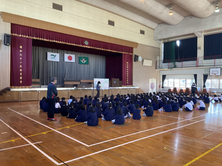 E12e8f53d92843daba7a3d3ecc139408